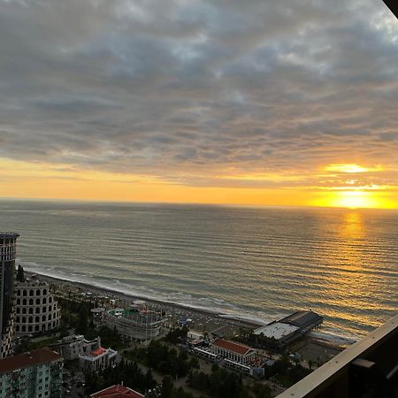 Orbi City Seaview Batumi Exteriör bild
